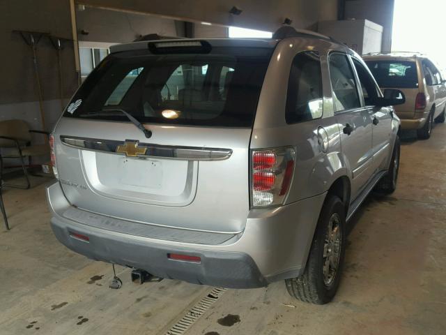 2CNDL13F866026856 - 2006 CHEVROLET EQUINOX LS SILVER photo 4