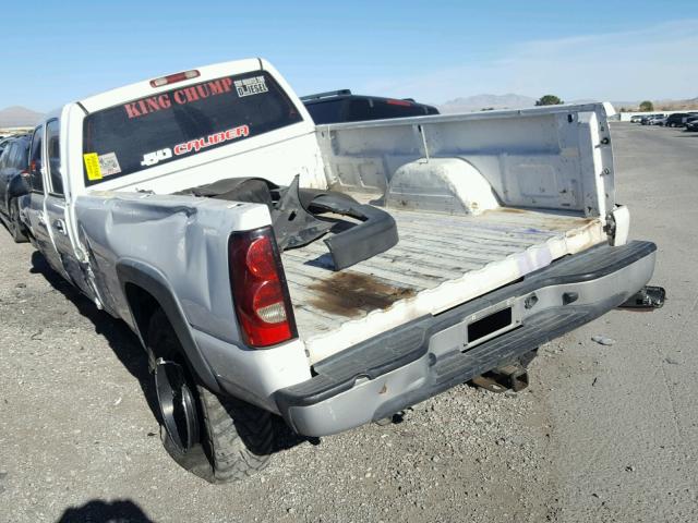 1GCHC23295F917509 - 2005 CHEVROLET SILVERADO WHITE photo 3