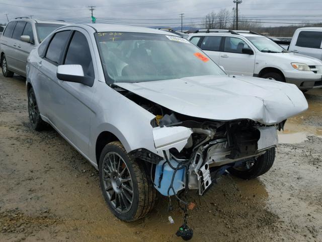 1FAHP3GN2AW134644 - 2010 FORD FOCUS SES SILVER photo 1