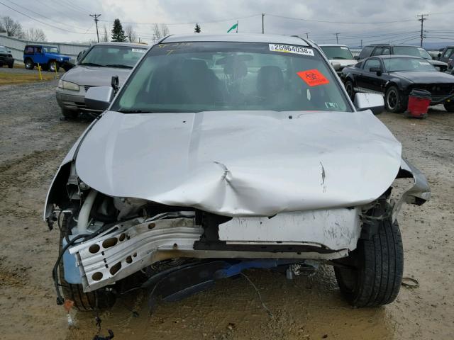 1FAHP3GN2AW134644 - 2010 FORD FOCUS SES SILVER photo 9