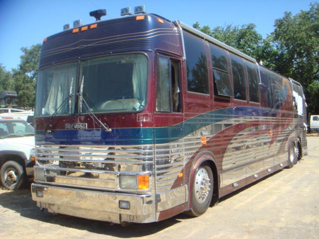 2PCM33406T1025868 - 1996 PREVOST BUS BURGUNDY photo 1