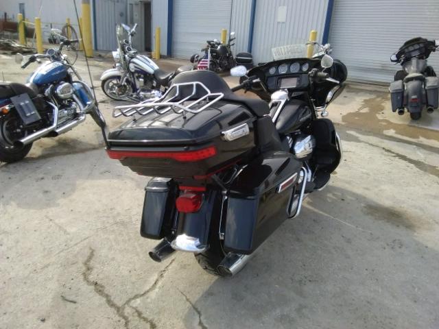 1HD1KED19JB600048 - 2018 HARLEY-DAVIDSON FLHTK ULTR BLACK photo 3