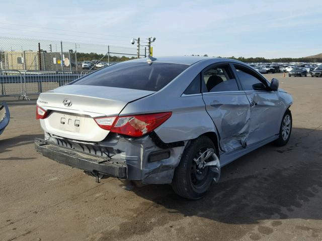 5NPEB4AC0BH060219 - 2011 HYUNDAI SONATA GLS GRAY photo 4