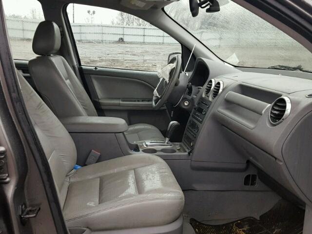 1FMZK02195GA45259 - 2005 FORD FREESTYLE GRAY photo 5