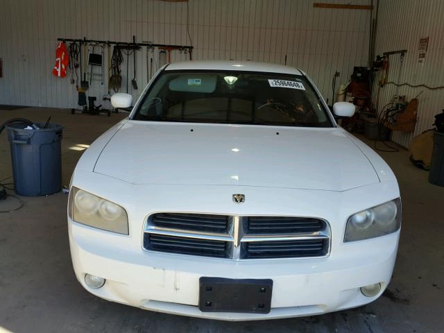 2B3KA53HX6H247598 - 2006 DODGE CHARGER R/ WHITE photo 9