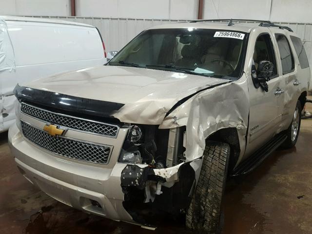 1GNUKCE03AR156057 - 2010 CHEVROLET TAHOE K150 GOLD photo 2