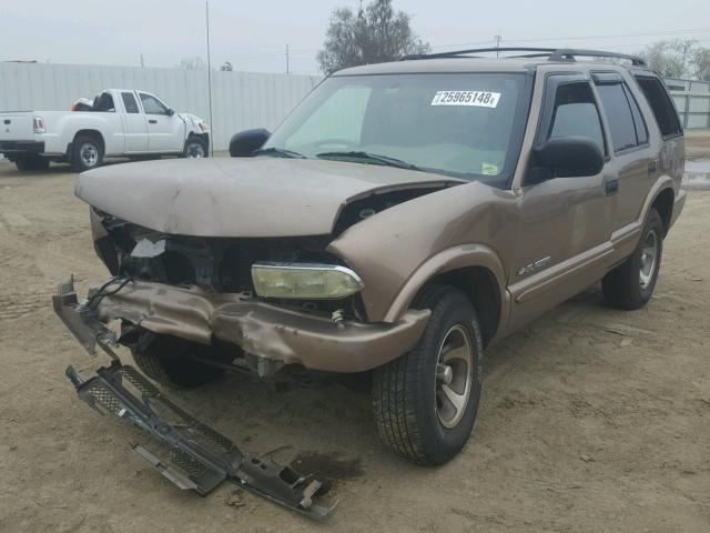 1GNCS13X04K116015 - 2004 CHEVROLET BLAZER BEIGE photo 2