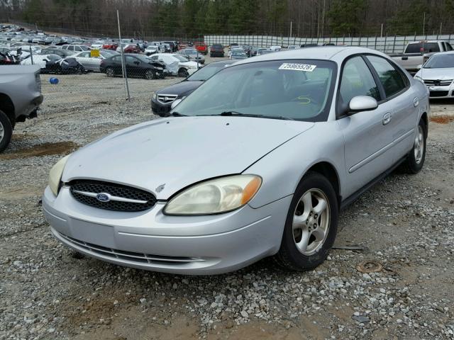 1FAFP53U22A239196 - 2002 FORD TAURUS SE SILVER photo 2