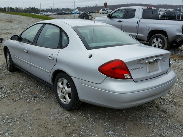 1FAFP53U22A239196 - 2002 FORD TAURUS SE SILVER photo 3