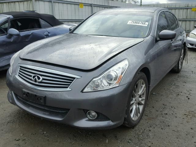 JN1CV6AR6DM752012 - 2013 INFINITI G37 GRAY photo 2