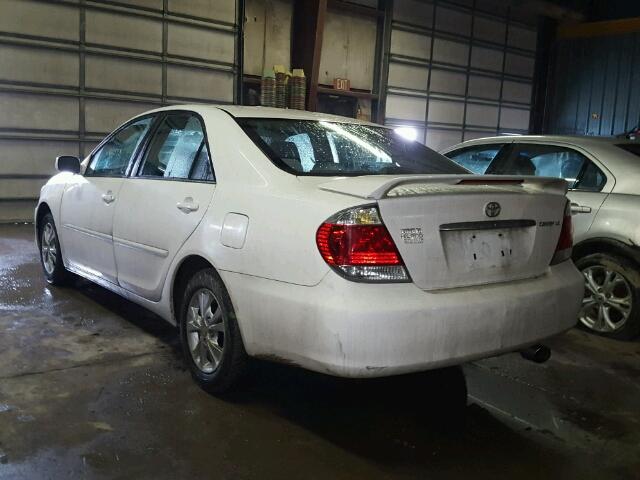 4T1BE32K96U707461 - 2006 TOYOTA CAMRY LE WHITE photo 3