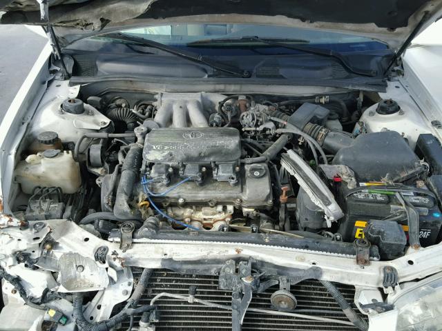 4T1BF22K1YU953883 - 2000 TOYOTA CAMRY LE WHITE photo 7