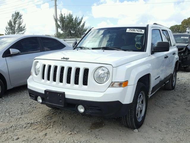 1C4NJPBAXFD428130 - 2015 JEEP PATRIOT SP WHITE photo 2