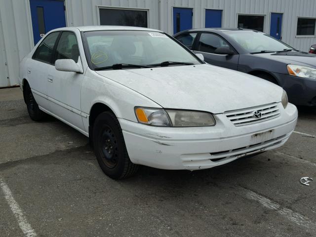 4T1BG22K7VU769525 - 1997 TOYOTA CAMRY CE WHITE photo 1