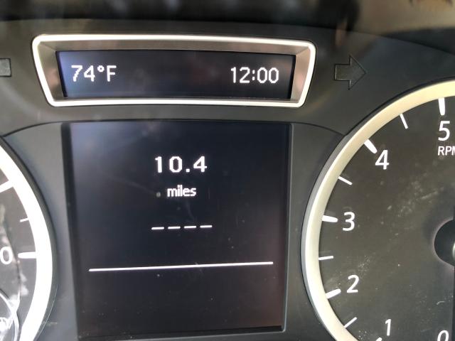 SJKCH5CPXJA046861 - 2018 INFINITI QX30 BASE GRAY photo 8