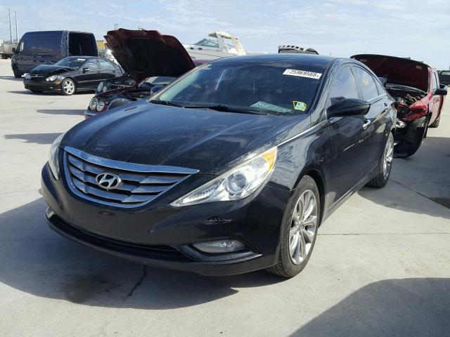 5NPEC4AB0CH445205 - 2012 HYUNDAI SONATA SE BLACK photo 2