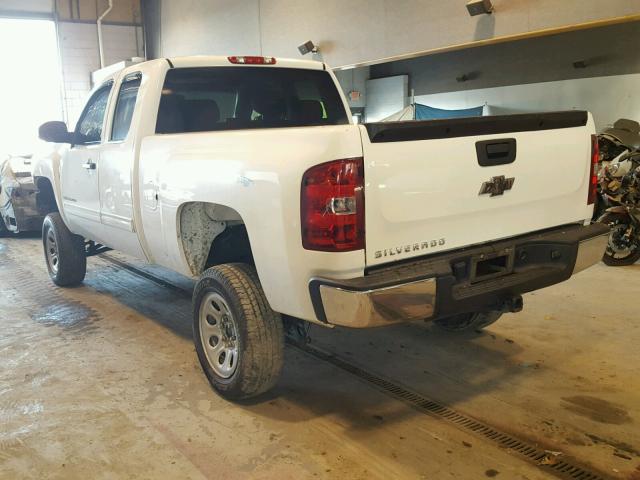 1GCRKSEA4DZ274060 - 2013 CHEVROLET SILVERADO WHITE photo 3