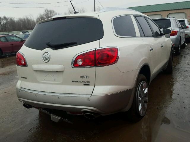 5GALRCEDXAJ149612 - 2010 BUICK ENCLAVE CX WHITE photo 4