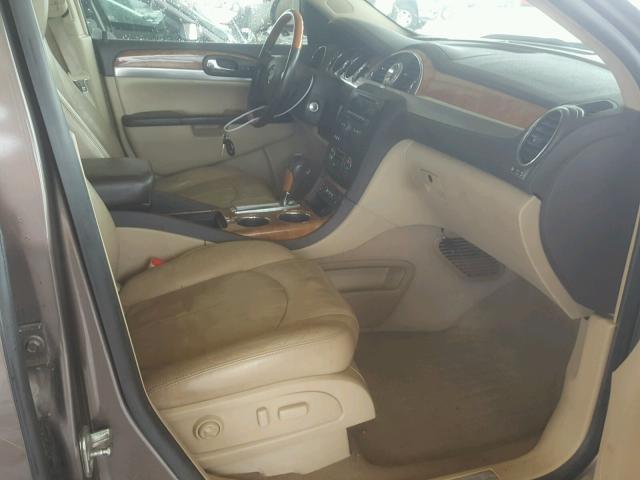 5GAEV23738J272335 - 2008 BUICK ENCLAVE CX BROWN photo 5