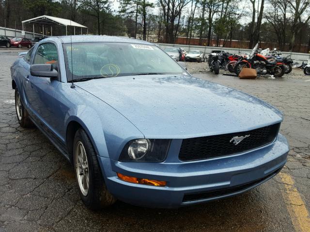 1ZVFT80N855160078 - 2005 FORD MUSTANG BLUE photo 1