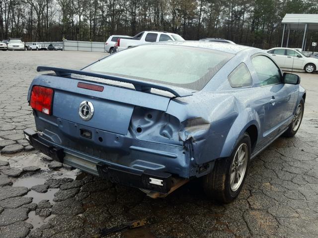 1ZVFT80N855160078 - 2005 FORD MUSTANG BLUE photo 4