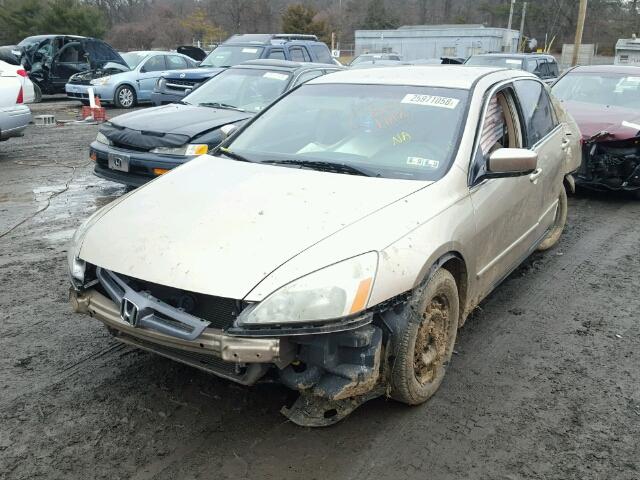 1HGCM56415A103262 - 2005 HONDA ACCORD LX GOLD photo 2