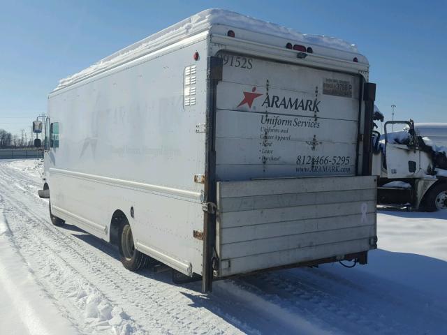 5B4KP32R8X3312597 - 1999 WORKHORSE CUSTOM CHASSIS FORWARD CO WHITE photo 3