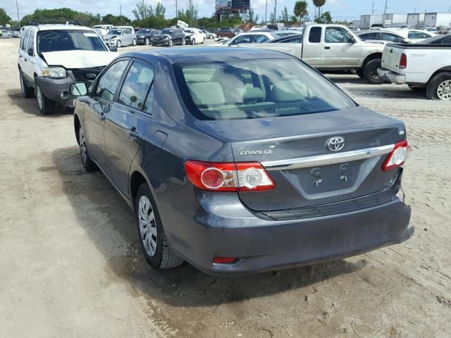 2T1BU4EE9DC926272 - 2013 TOYOTA COROLLA BA GRAY photo 3