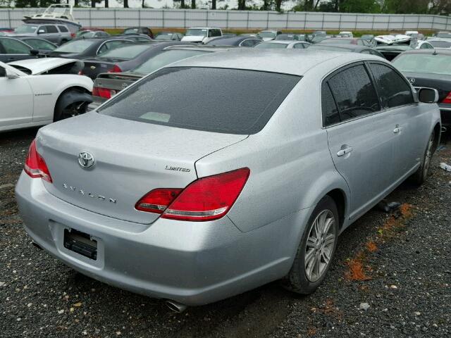 4T1BK36BX6U084144 - 2006 TOYOTA AVALON XL SILVER photo 4