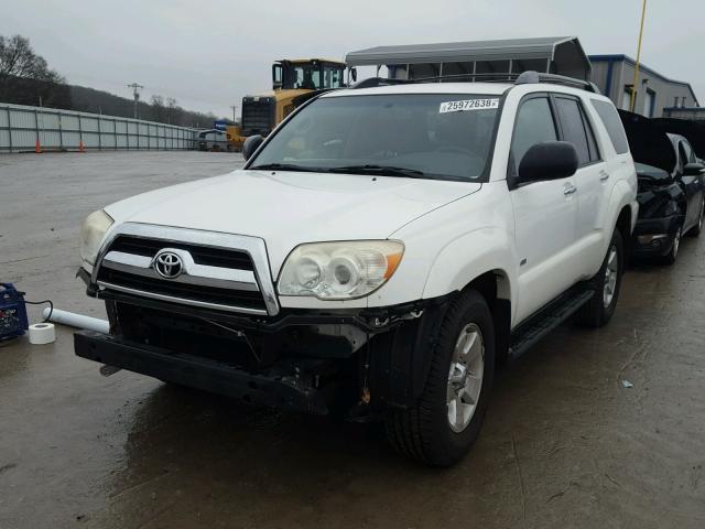 JTEZU14R578086603 - 2007 TOYOTA 4RUNNER SR WHITE photo 2