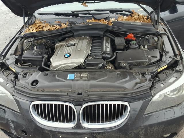 WBANF335X7CS39879 - 2007 BMW 525 XI შავი ფოტო 7
