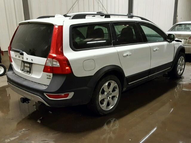 YV4902BZ7B1106700 - 2011 VOLVO XC70 T6 WHITE photo 4