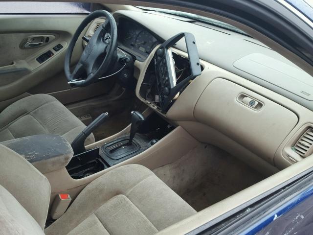 1HGCG2243YA012722 - 2000 HONDA ACCORD LX BLUE photo 5