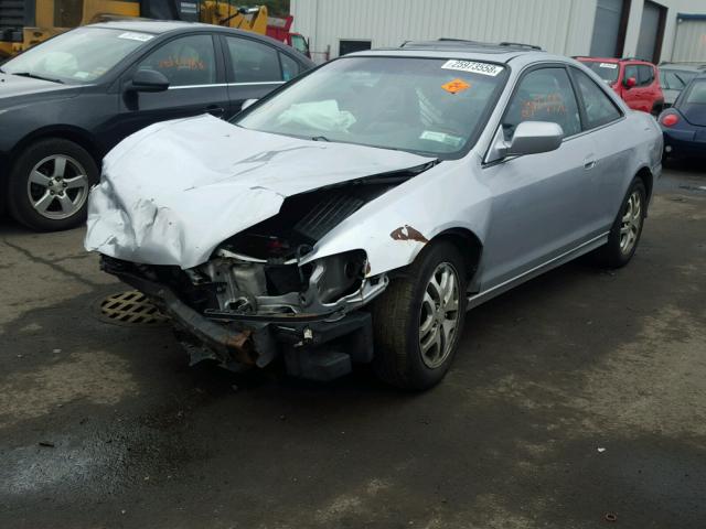 1HGCG22562A038165 - 2002 HONDA ACCORD EX SILVER photo 2