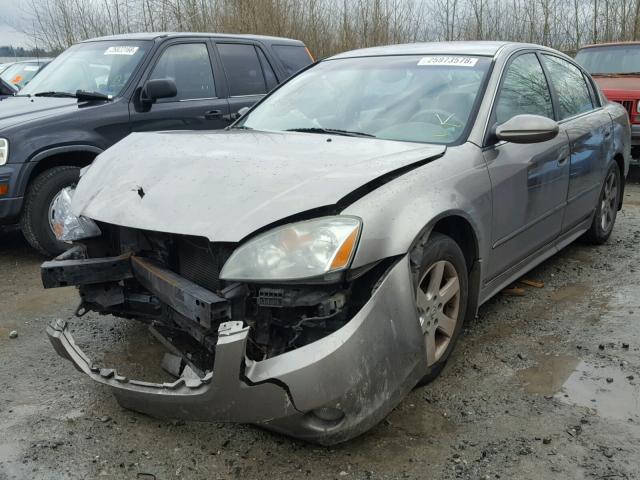 1N4AL11D93C137692 - 2003 NISSAN ALTIMA BAS BEIGE photo 2