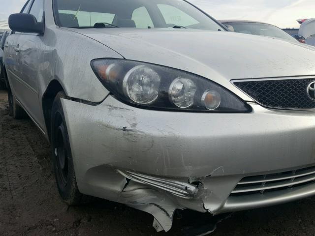 4T1BE32K85U036752 - 2005 TOYOTA CAMRY LE SILVER photo 9