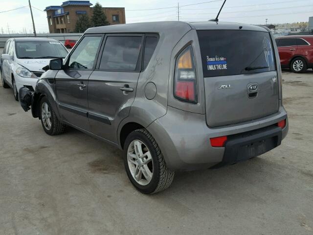 KNDJT2A23B7223182 - 2011 KIA SOUL + GRAY photo 3