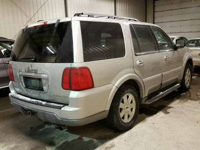 5LMFU28R43LJ05942 - 2003 LINCOLN NAVIGATOR GOLD photo 4