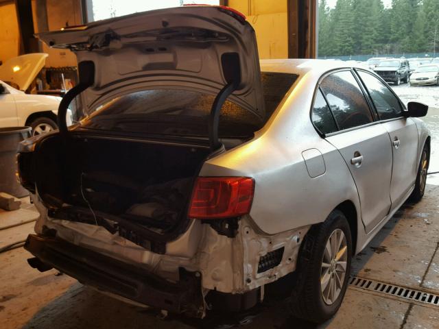 3VW2K7AJ3EM257626 - 2014 VOLKSWAGEN JETTA BASE SILVER photo 4