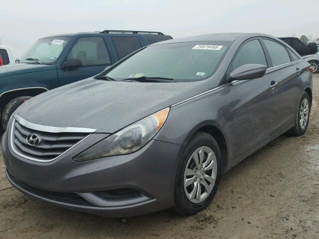 5NPEB4AC1BH226232 - 2011 HYUNDAI SONATA GLS GRAY photo 2