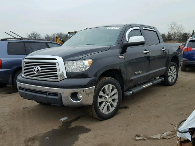 5TFHY5F14BX209633 - 2011 TOYOTA TUNDRA CRE BLACK photo 2