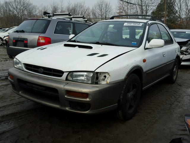 JF1GF4857YH808529 - 2000 SUBARU IMPREZA OU WHITE photo 2