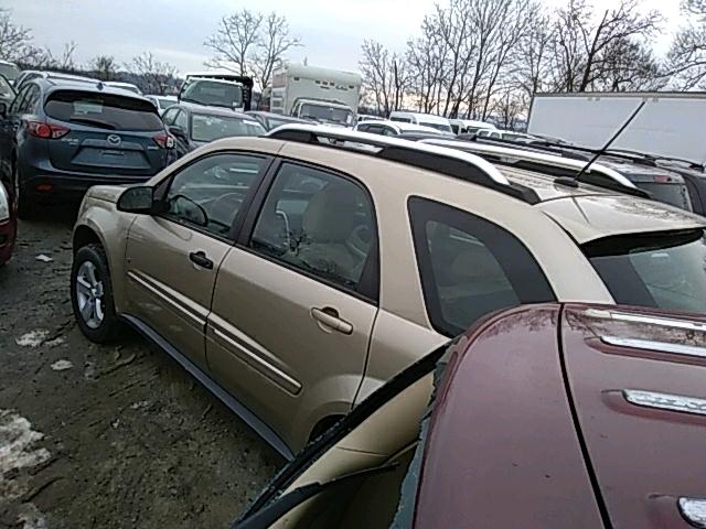 2CKDL63F476039616 - 2007 PONTIAC TORRENT GOLD photo 3