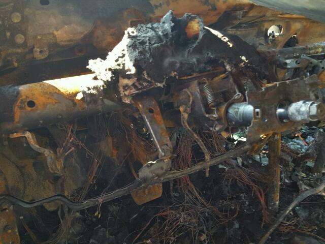 4T1BE32K24U364943 - 2004 TOYOTA CAMRY LE 白色 照片 8