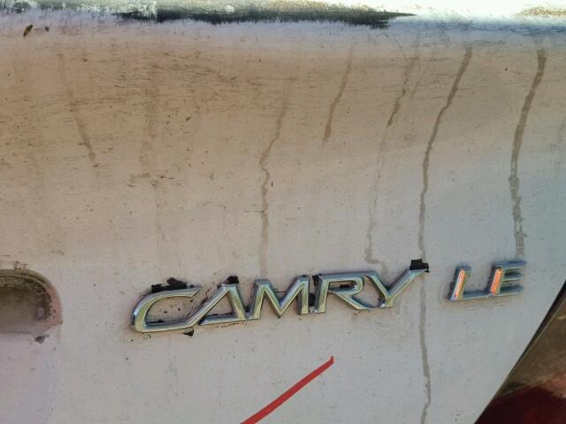 4T1BE32K24U364943 - 2004 TOYOTA CAMRY LE 白色 照片 9