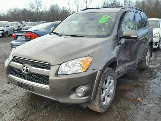 2T3DF4DV1AW073632 - 2010 TOYOTA RAV4 LIMIT GRAY photo 2