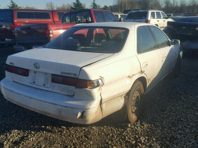 JT2BG22K4W0151603 - 1998 TOYOTA CAMRY CE WHITE photo 4