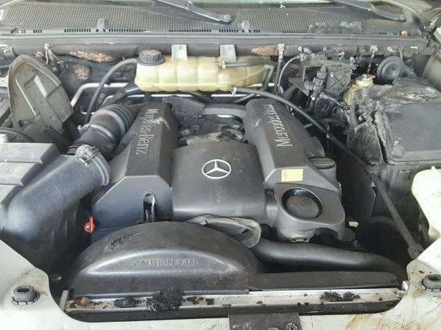 4JGAB54E7YA164672 - 2000 MERCEDES-BENZ ML 320 SILVER photo 7