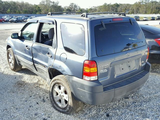 1FMYU93155KC79405 - 2005 FORD ESCAPE XLT BLUE photo 3