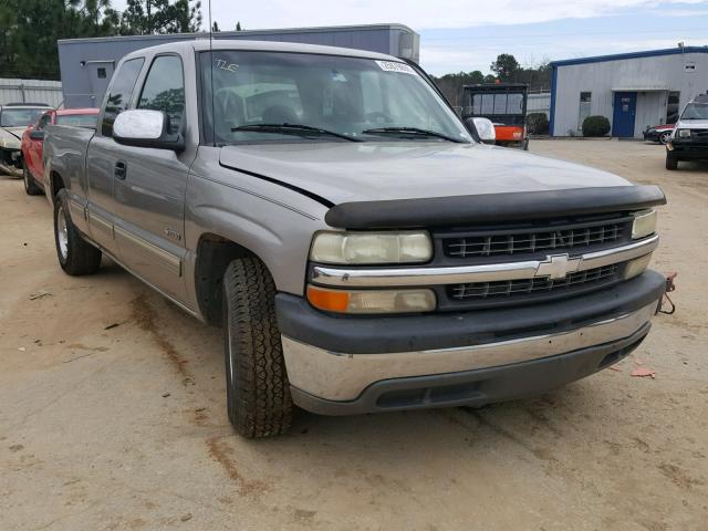 2GCEC19T8Y1121472 - 2000 CHEVROLET SILVERADO SILVER photo 1